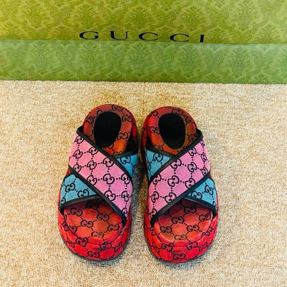 Gucci Angelina GG Logo Multicolor Slides Sandals EU 36.5 US 6.5-7 - Picture 2 of 8